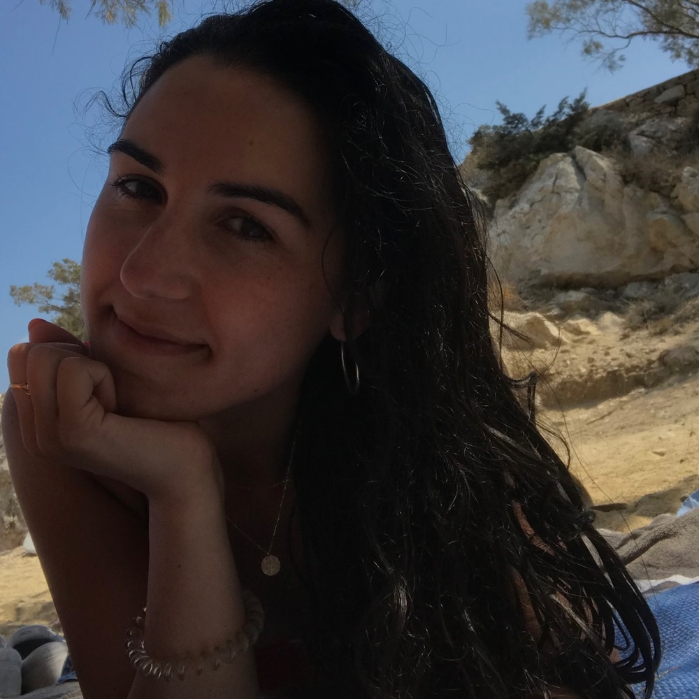 Meet your Posher, Dina